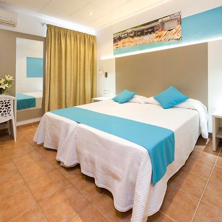 Hostal Adelino Сан-Антонио-Абад Экстерьер фото