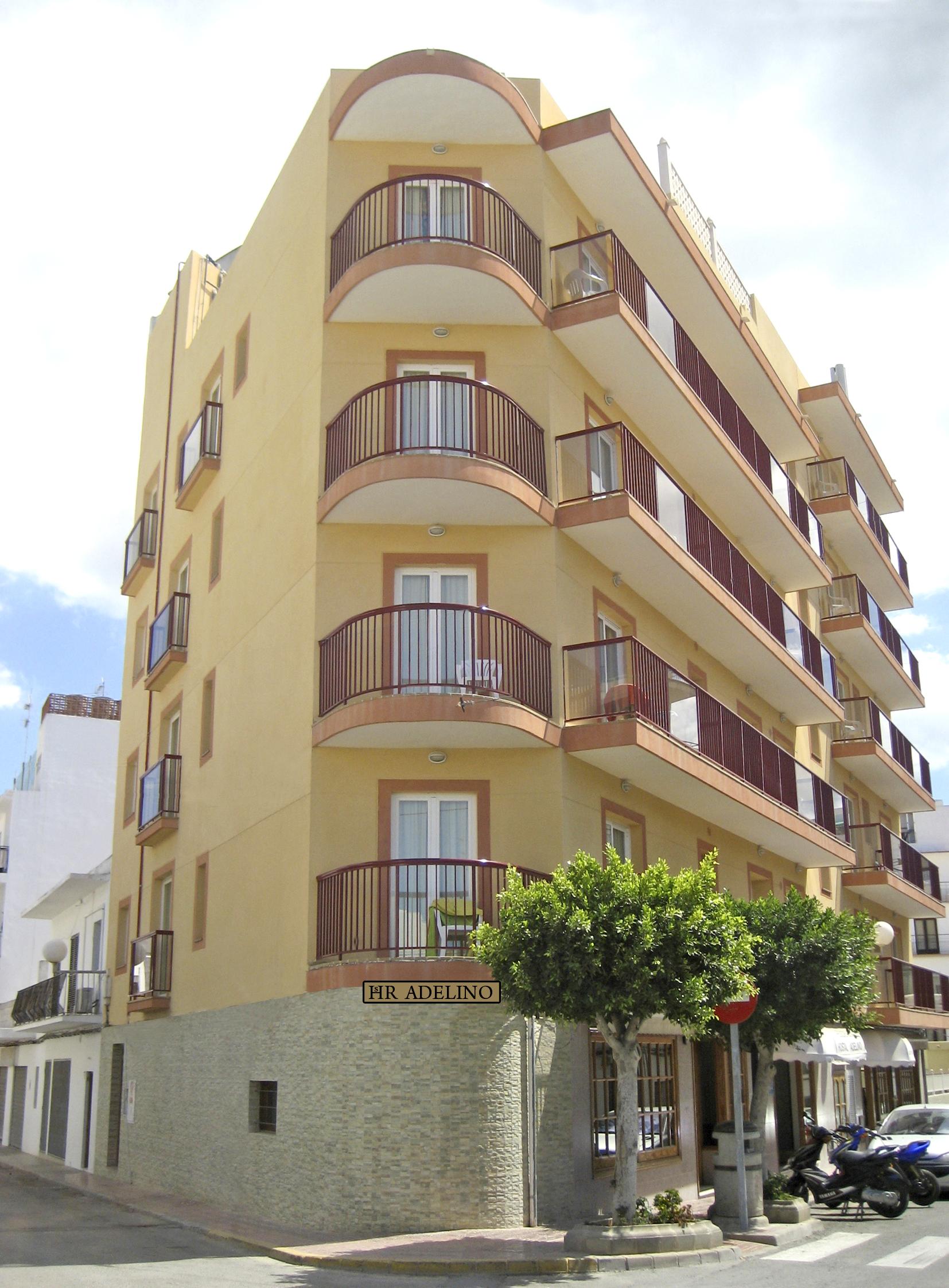 Hostal Adelino Сан-Антонио-Абад Экстерьер фото