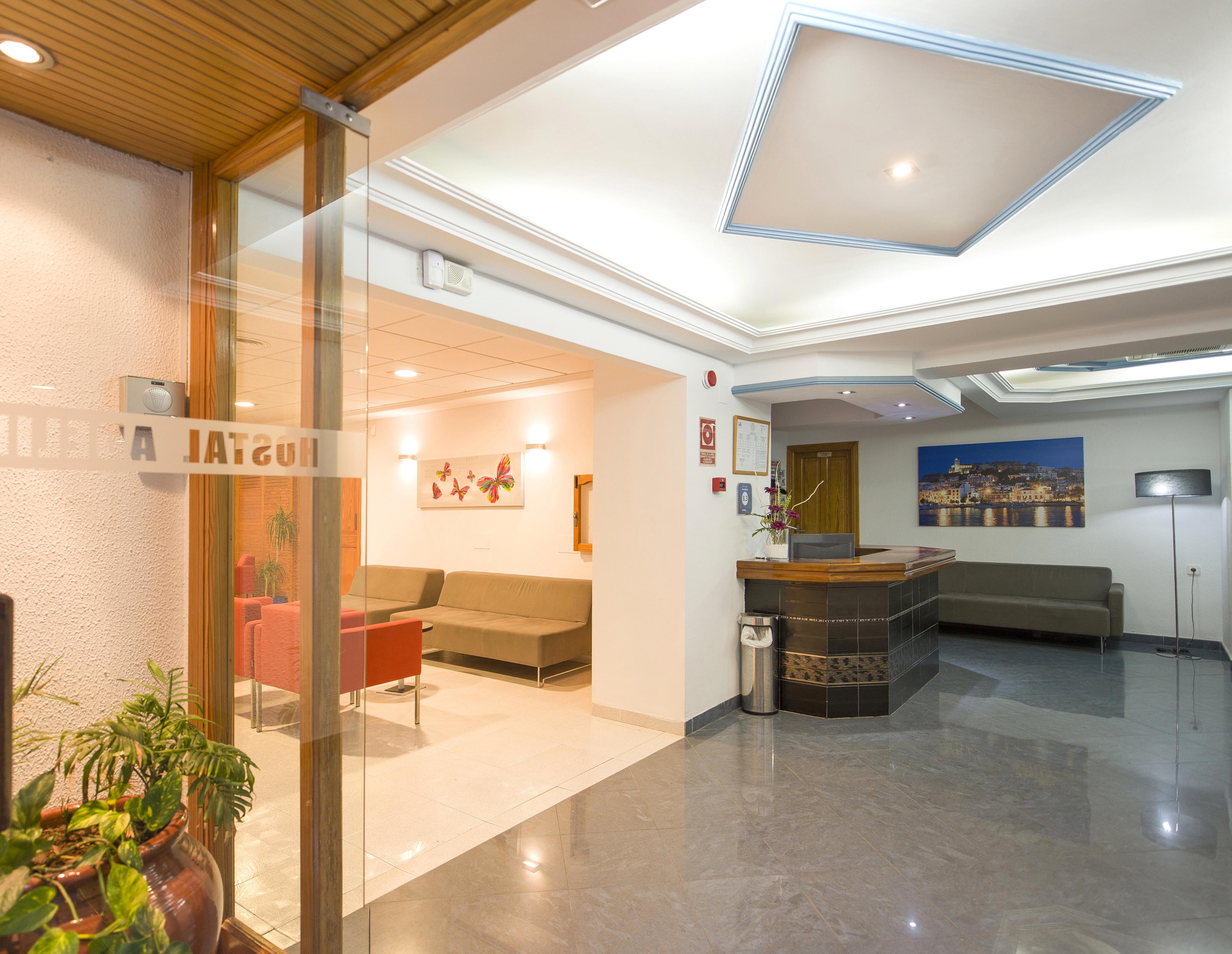 Hostal Adelino Сан-Антонио-Абад Экстерьер фото