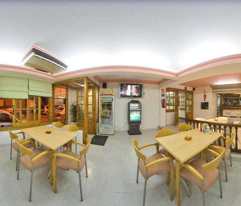 Hostal Adelino Сан-Антонио-Абад Экстерьер фото